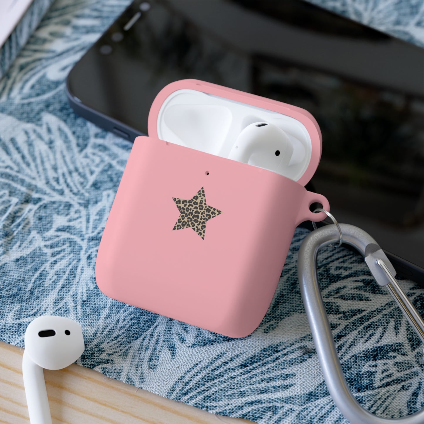 “Lucky” (matte) AirPods and AirPods Pro Case Cover